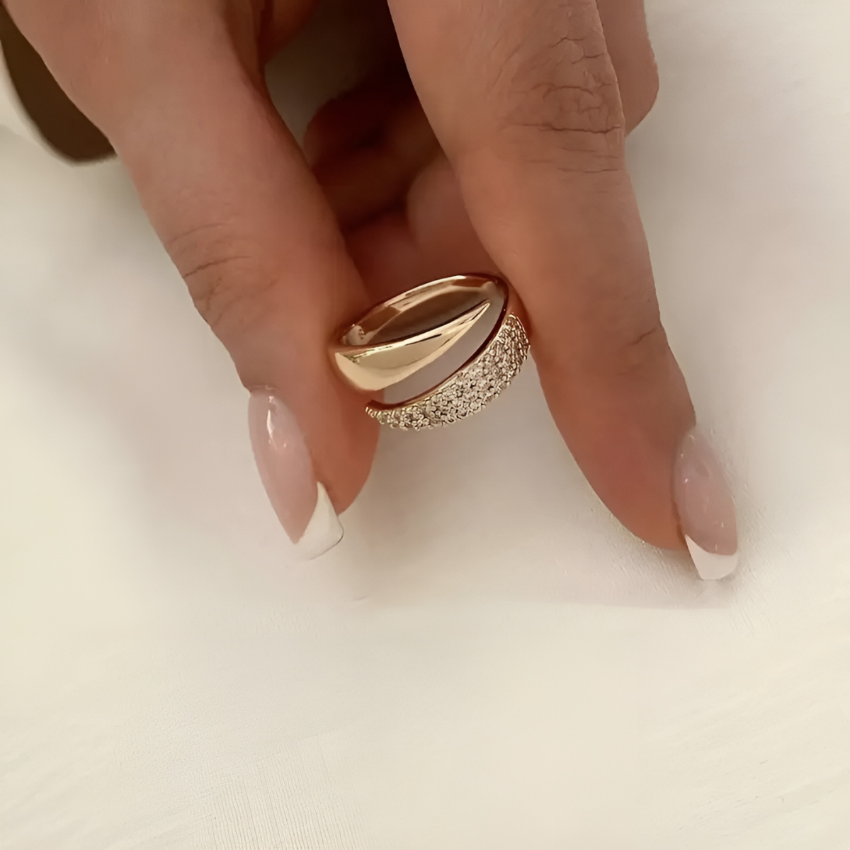 Élodie™ | Anillo elegante, cómodo y atemporal, de estilo femenino